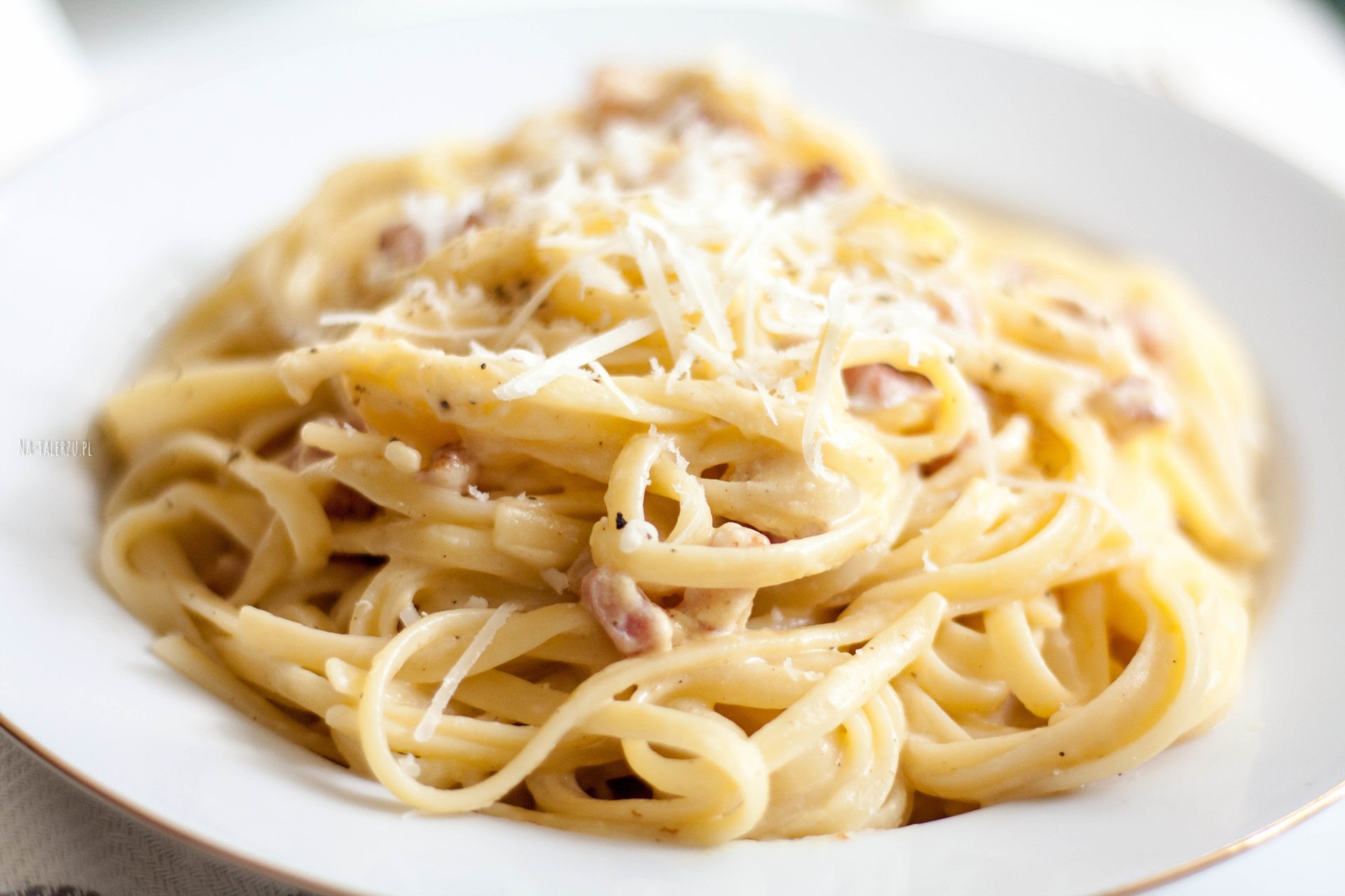 Spaghetti carbonara oryginalny włoski przepis Natalerzu.pl