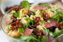włoska sałatka z tortellini