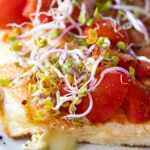 puszysty omlet z serem camembert