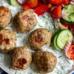 Pieczone greckie pulpeciki z indyka i cukinii