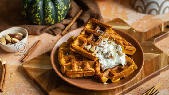 Chrupiące gofry dyniowe
