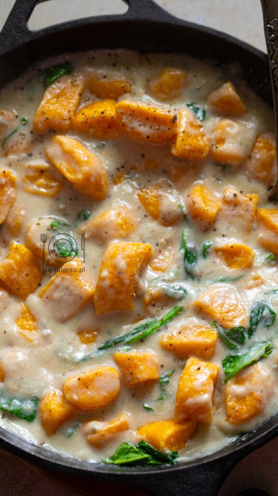 Dyniowe leniwe z sosem z gorgonzoli